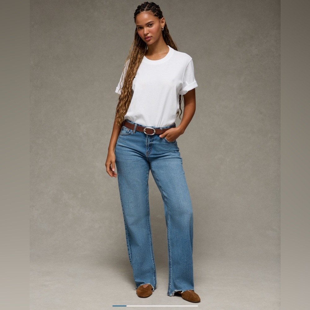 American Eagle Strigid Curvy High-Waisted Stovepipe Jean
